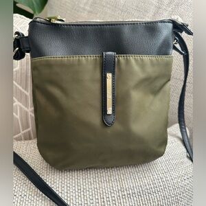 Tutilo Olive & Black 3 Pocket Crossbody Bag